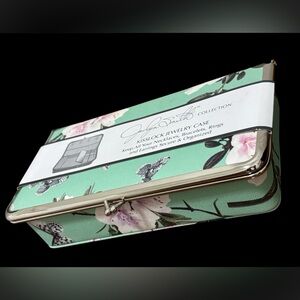 Kisslock Jewelry Case